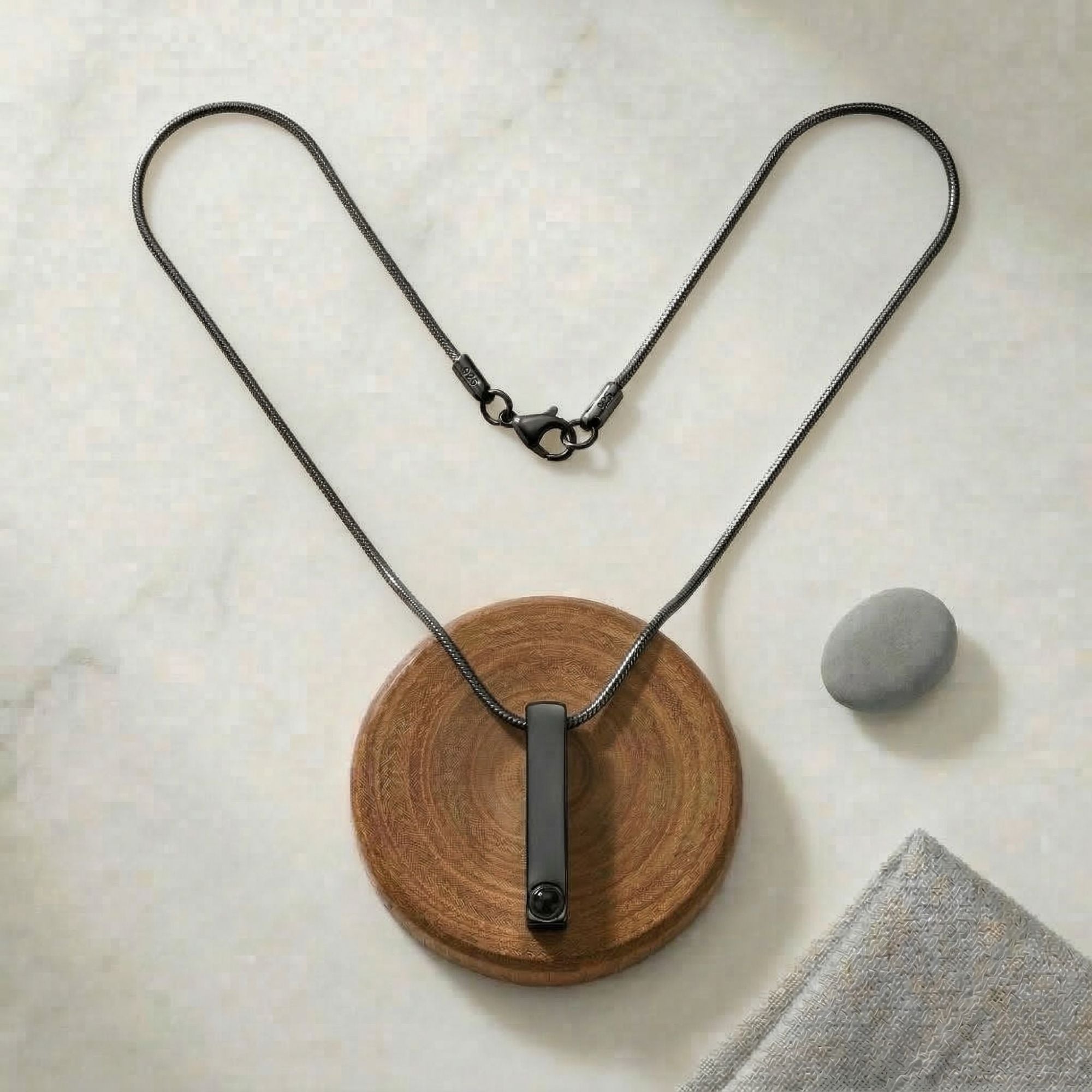 Bar Necklace – Timeless Minimal Design SnapEyelet