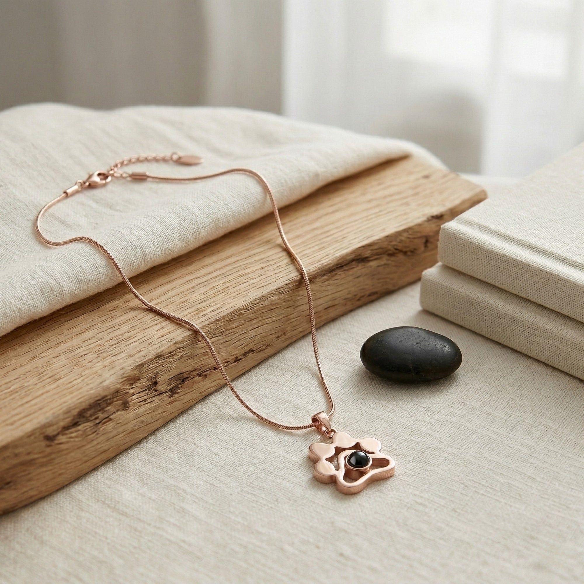 Personalized Pet  Memory photo projection Necklace- SnapEyelet