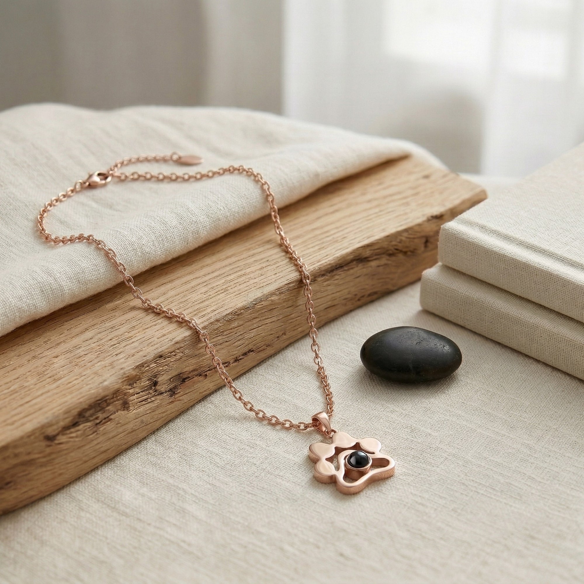 Personalized Pet  Memory photo projection Necklace- SnapEyelet